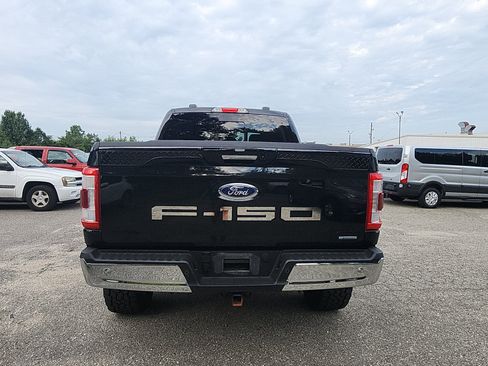 Used 2021 Ford F150 Lariat w/ Equipment Group 502A High AWD/4WD image 4