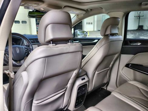 Used 2019 Lincoln MKC Reserve w/ MKC Climate Package image 18
