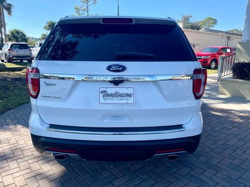 Used 2019 Ford Explorer Limited w/ Class III Trailer Tow Package image 4