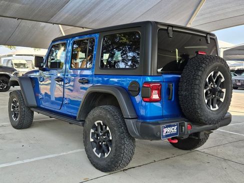 Used 2024 Jeep Wrangler Unlimited Rubicon w/ Capability Package AWD/4WD image 7