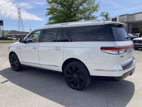 Certified 2024 Lincoln Navigator L Reserve AWD/4WD image 7