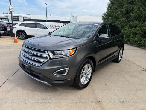 Used 2017 Ford Edge SEL w/ Equipment Group 201A FWD image 7