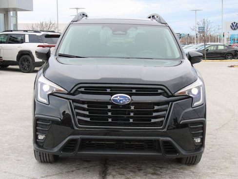 Certified 2025 Subaru Ascent Bronze Edition image 2