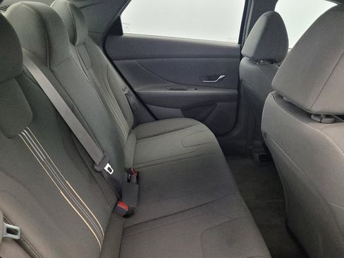 Used 2023 Hyundai Elantra SEL w/ Cargo Package FWD image 19