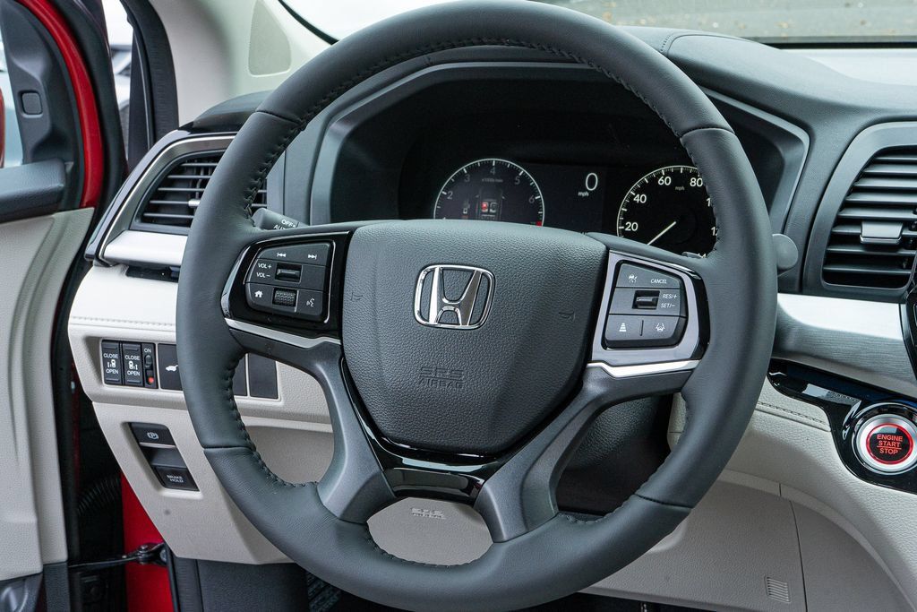 New 2026 Honda Odyssey Touring image 19