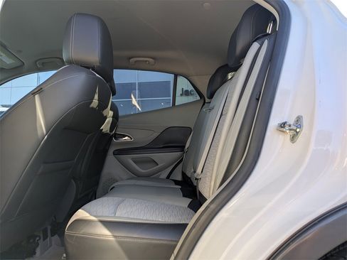 Used 2016 Buick Encore FWD image 4