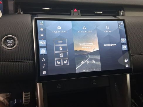 Certified 2025 Land Rover Discovery Sport Dynamic SE image 22