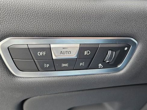 Used 2023 BMW X5 sDrive40i w/ M Sport Package image 31