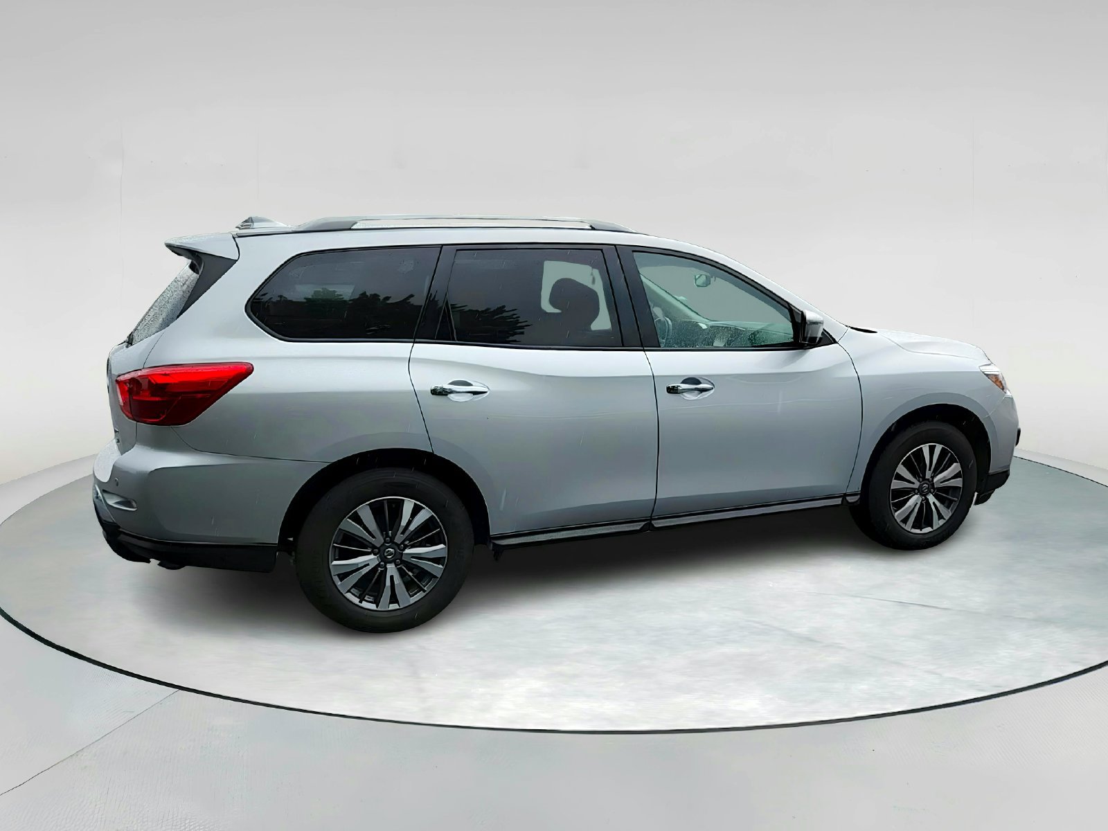 Used 2019 Nissan Pathfinder SL AWD/4WD image 3