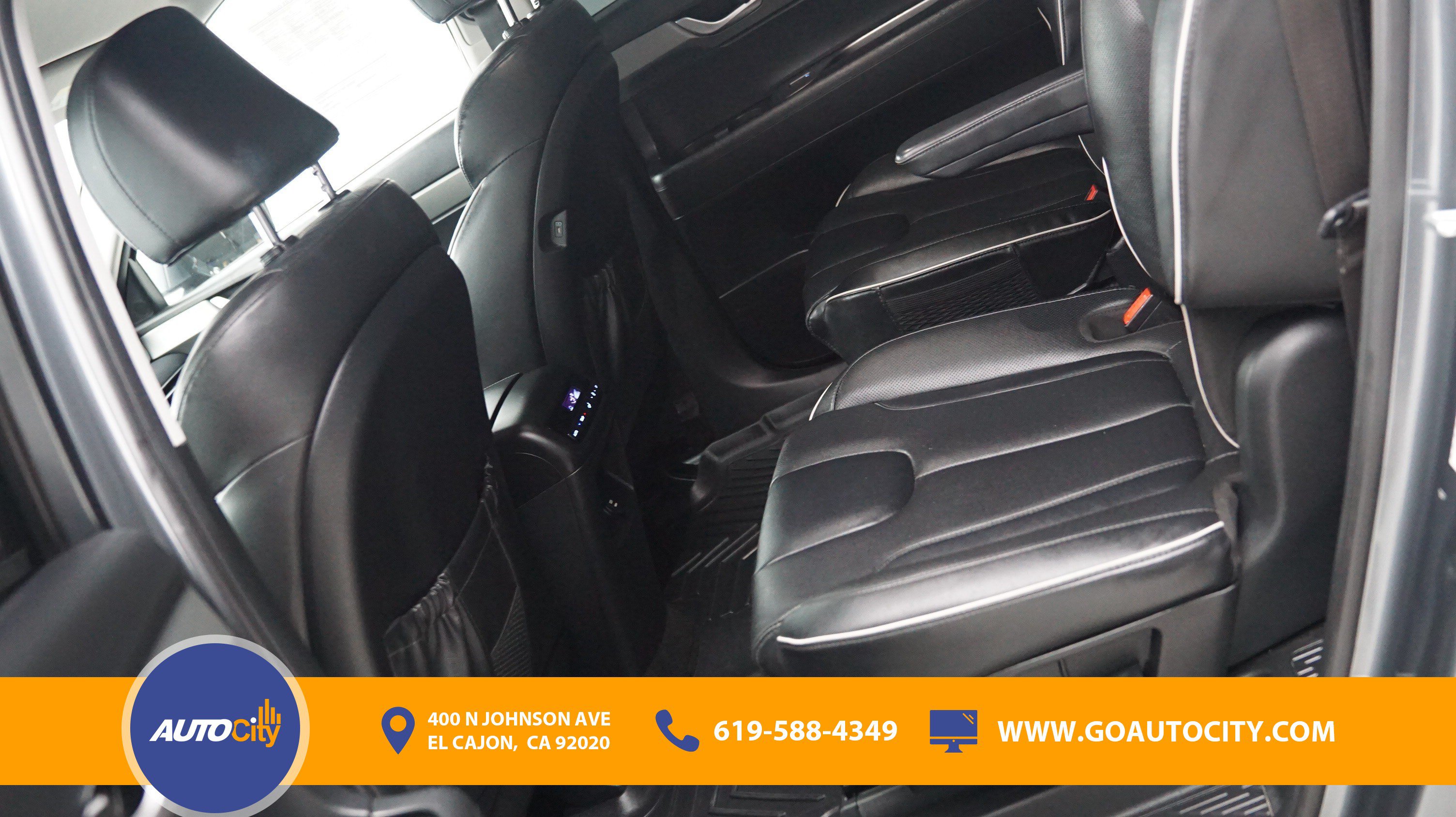 Used 2023 Hyundai Palisade SEL FWD image 14