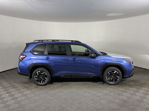New 2025 Subaru Forester Limited image 5