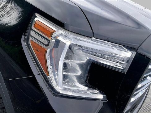 Used 2022 GMC Sierra 1500 AT4 w/ AT4 Premium Package AWD/4WD image 35