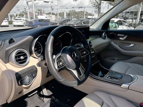 Used 2021 Mercedes-Benz GLC 300 GLC 300 image 9