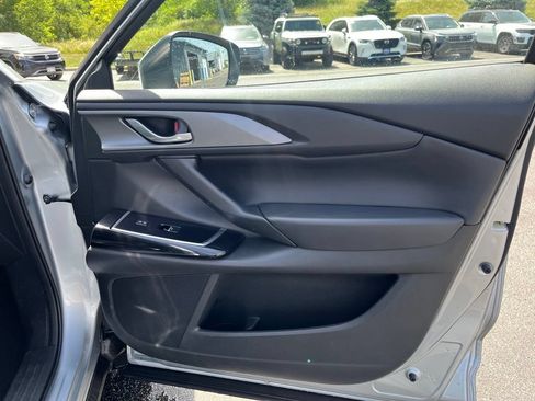 Used 2023 MAZDA CX-9 Touring Plus AWD/4WD image 11