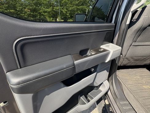 Used 2022 Ford F150 XLT w/ Equipment Group 301A Mid AWD/4WD image 9