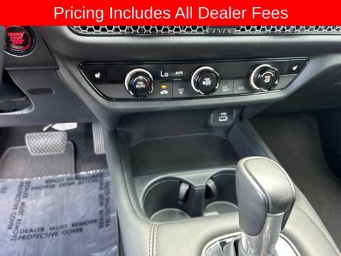 Used 2025 Honda HR-V Sport image 10