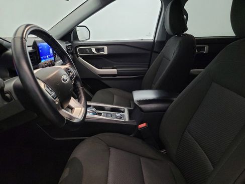 Used 2022 Ford Explorer XLT w/ Class IV Trailer Tow Package image 17