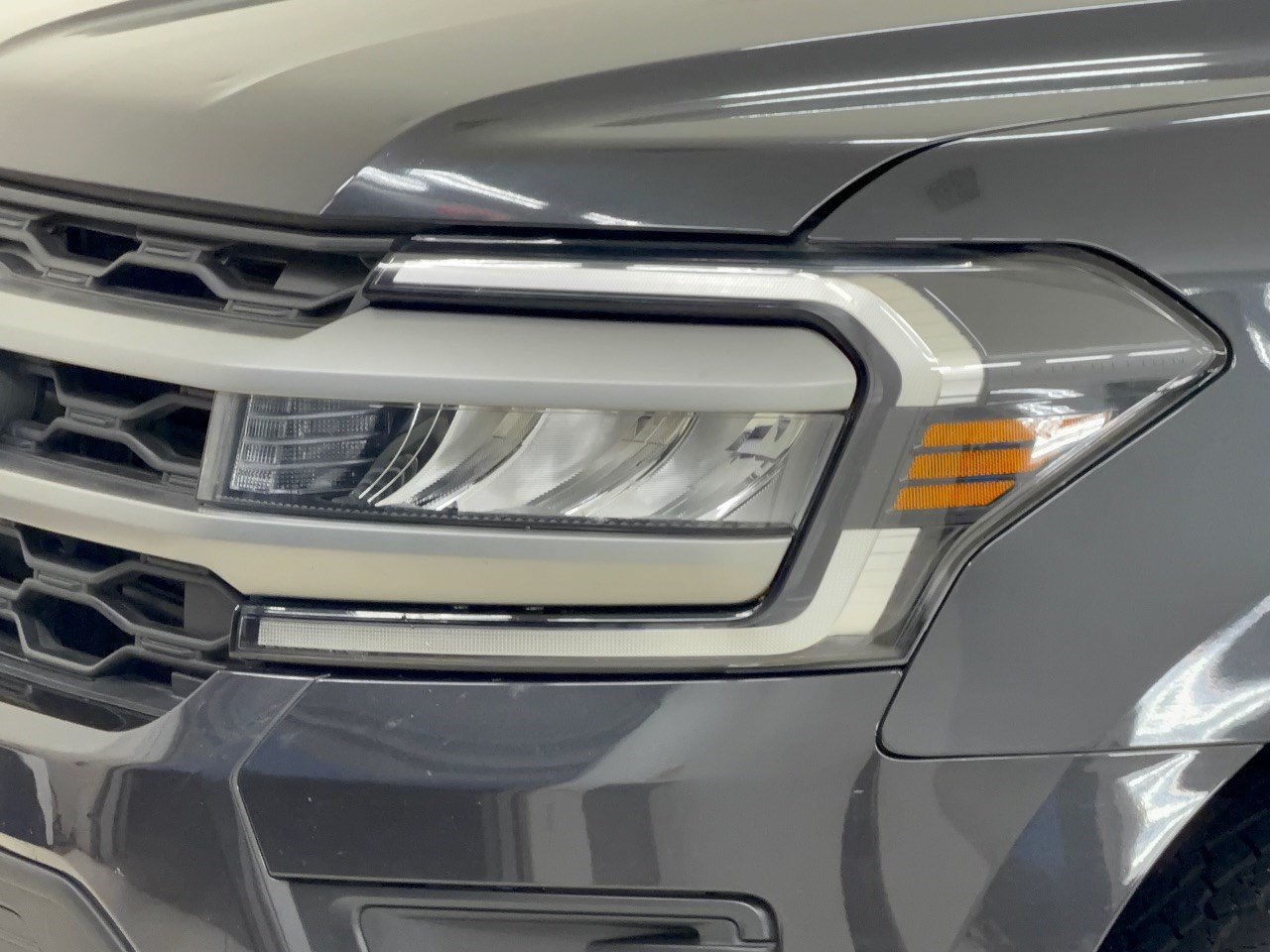 Used 2024 Ford Expedition Max XLT RWD image 9