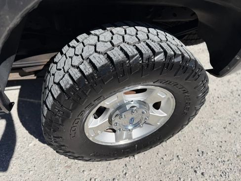 Used 2016 Ford F250 XLT w/ XLT Value Package AWD/4WD image 9