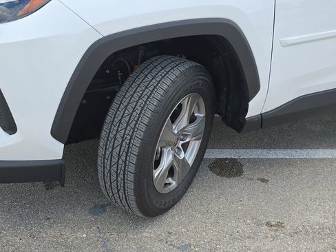 Used 2025 Toyota RAV4 LE image 31