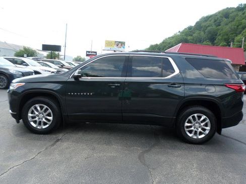 Used 2021 Chevrolet Traverse LT image 9