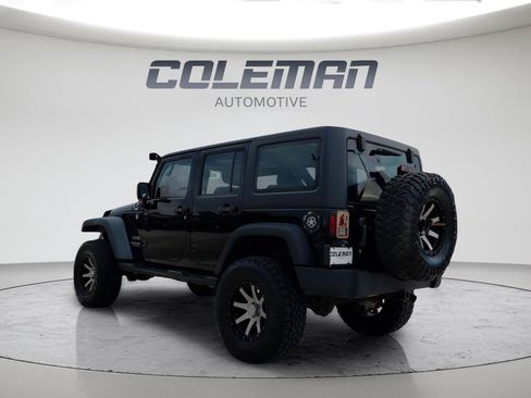 Used 2012 Jeep Wrangler Unlimited Sport w/ Connectivity Group AWD/4WD image 3