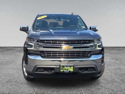 Used 2022 Chevrolet Silverado 1500 LT AWD/4WD image 2