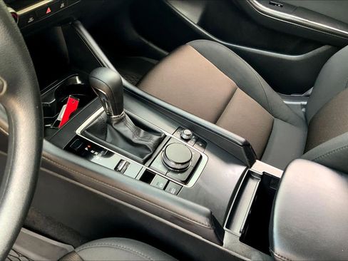 Used 2025 MAZDA MAZDA3 s FWD image 17