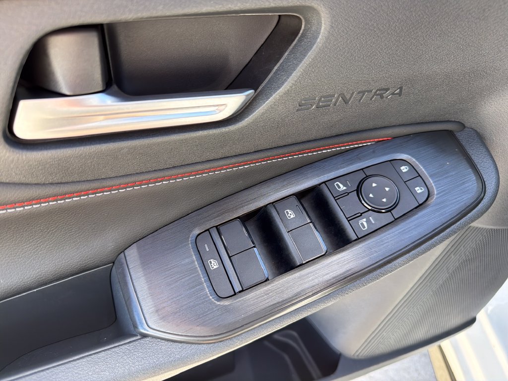 Used 2026 Nissan Sentra SR w/ Floor Mat Package FWD image 17