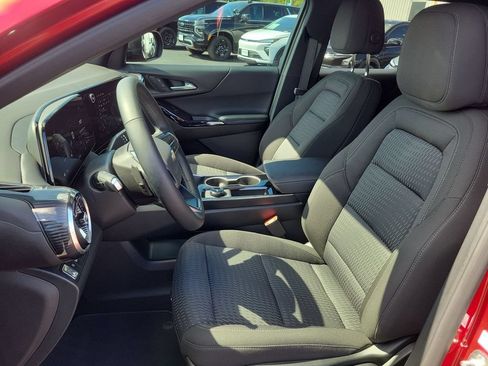 Certified 2026 Chevrolet Equinox LT FWD image 19