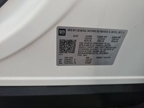 Used 2026 Chevrolet Equinox LT FWD image 34