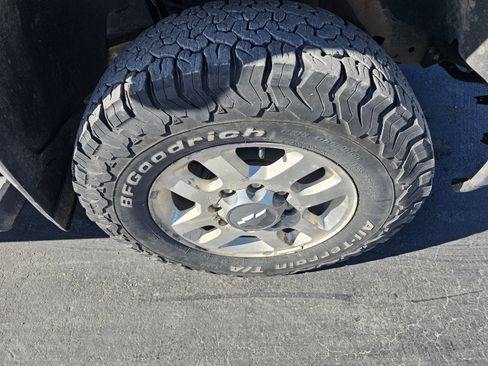 Used 2013 Chevrolet Silverado 2500 LT w/ Interior Plus Package image 9