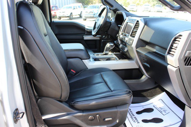 Used 2019 Ford F150 Lariat w/ Equipment Group 502A Luxury AWD/4WD image 17