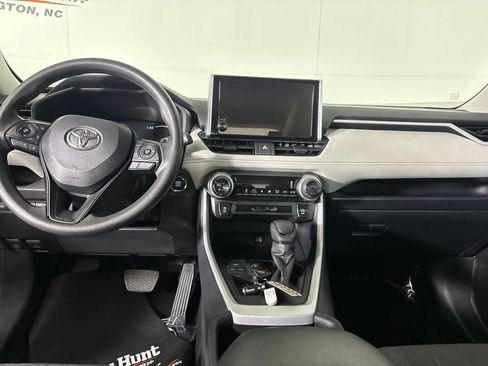 Used 2025 Toyota RAV4 XLE w/ Convenience Package FWD image 26