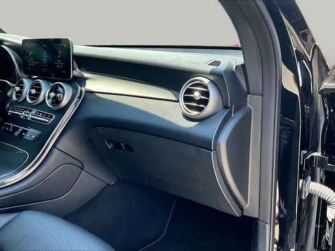 Used 2021 Mercedes-Benz GLC 300 image 19