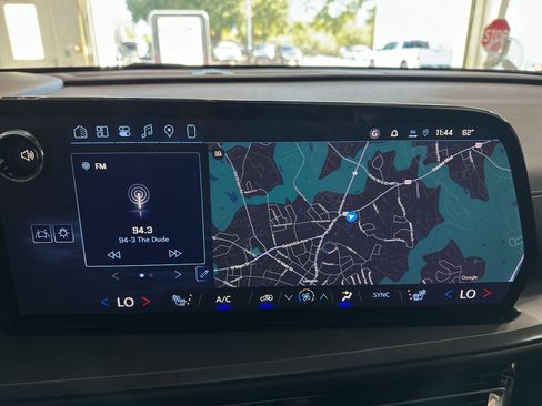 New 2026 Chevrolet Traverse LT w/ Midnight/Sport Edition image 17