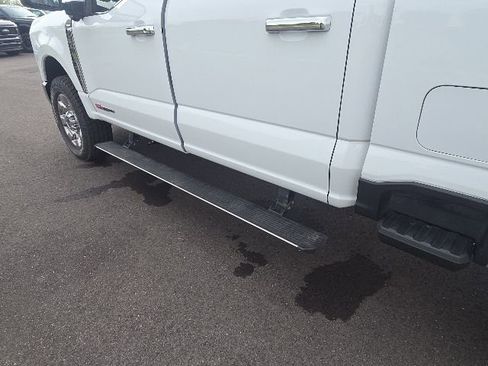 Used 2024 Ford F350 Lariat w/ Lariat Ultimate Package AWD/4WD image 16