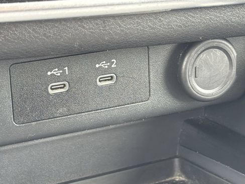 Used 2024 Nissan Rogue S AWD/4WD image 7