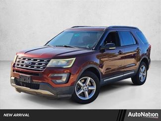 Used 2016 Ford Explorer XLT video 1