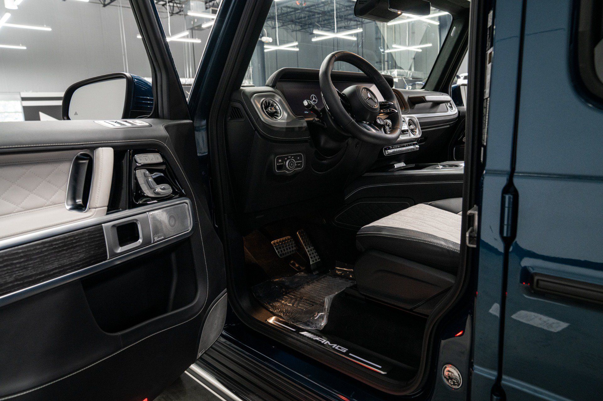 Used 2026 Mercedes-Benz G 63 AMG 4MATIC image 21
