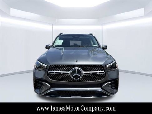 Certified 2026 Mercedes-Benz GLE 450 4MATIC image 2