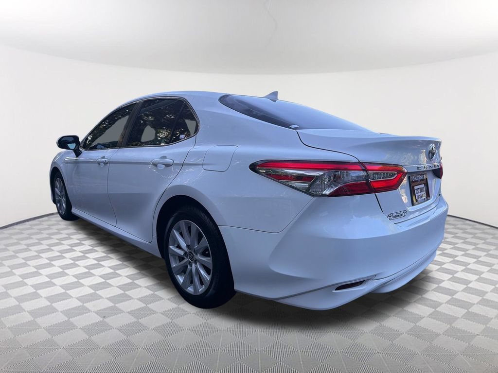 Used 2020 Toyota Camry LE w/ Convenience Package FWD image 7