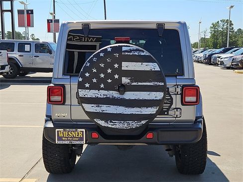 Used 2021 Jeep Wrangler Unlimited Sahara image 9