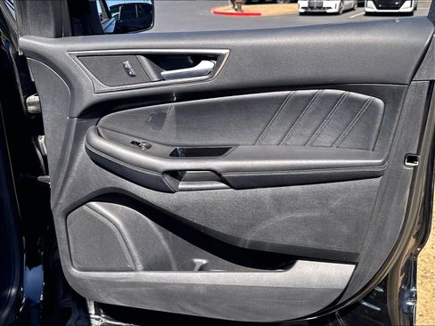 Used 2016 Ford Edge Sport w/ Equipment Group 401A AWD/4WD image 28