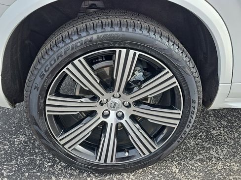 Used 2025 Volvo XC90 B6 Ultra w/ Protection Package Premier image 7