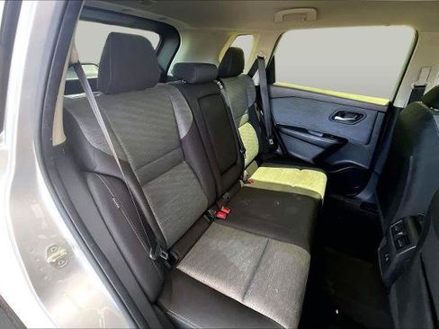 Certified 2023 Nissan Rogue SV FWD image 20