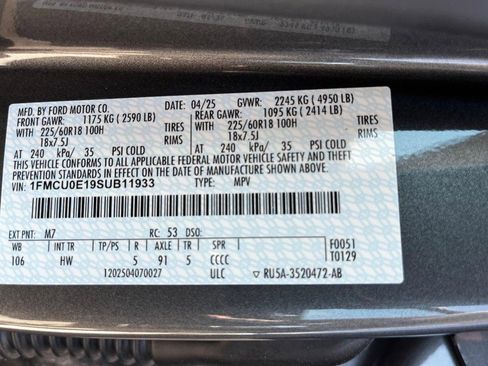 New 2025 Ford Escape SE image 17