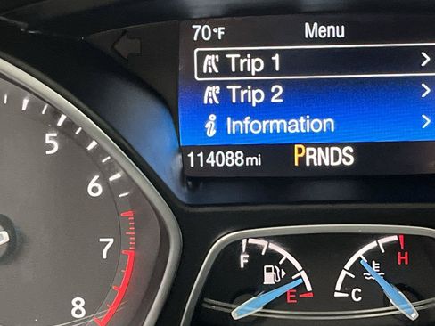 Used 2015 Ford Focus Titanium FWD image 17