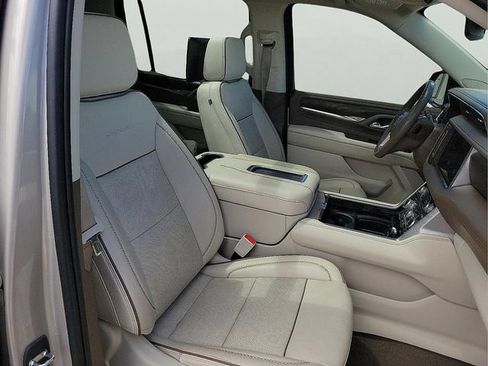 Used 2023 GMC Yukon XL Denali w/ Max Trailering Package AWD/4WD image 16