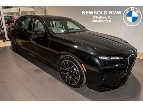 New 2026 BMW 760i xDrive w/ Executive Package image 43